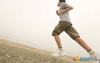 男生跑步真的能促进长高吗?科学解析与实用建议