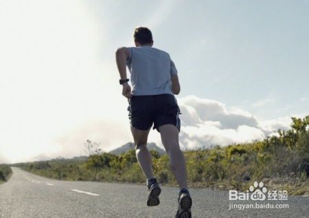 长跑呼吸技巧：如何通过科学呼吸提升跑步表现