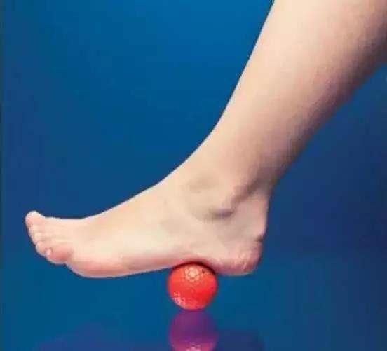跑步时脚后跟疼痛的常见原因及女性专属解决方案